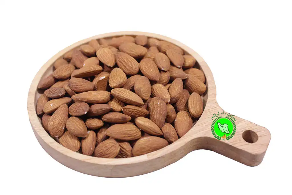 مغز بادام؛ تصویر معرفی